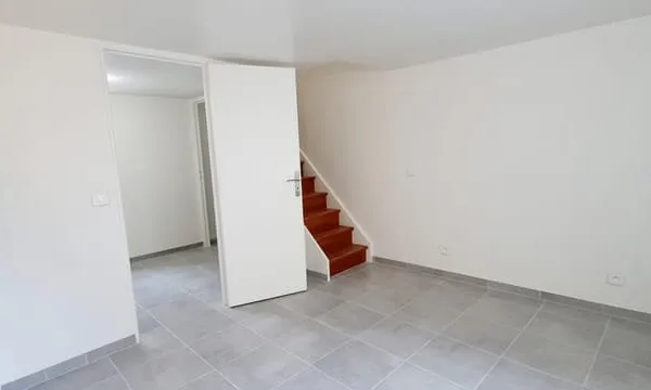MAISON DE TYPE F2 A LOUER