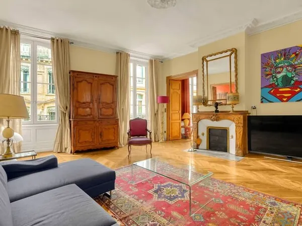 Appartement 3 pièces 130 m²