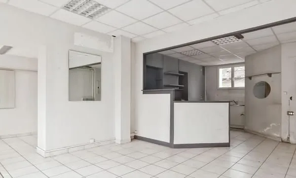 Local commercial, emplacement n°1 de 39 m²