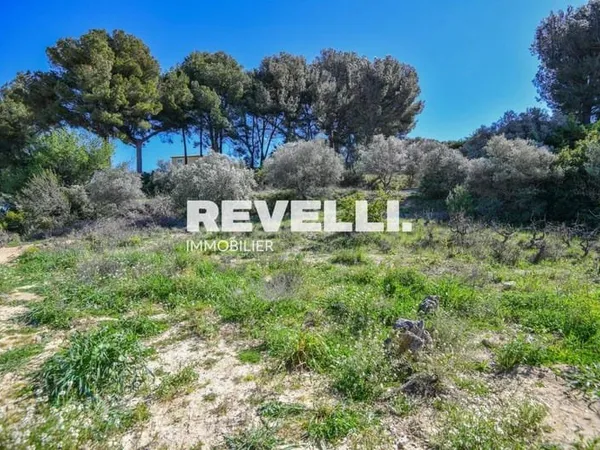 Terrain constructible 4395 m²