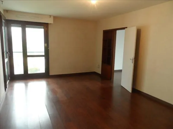 A VENDRE - Appartement