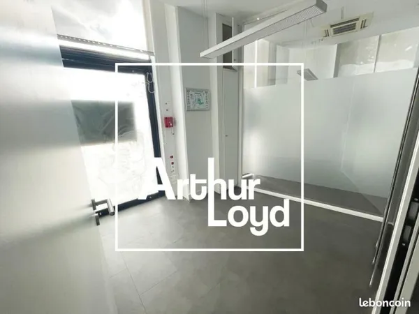 Bureaux 100 m²
