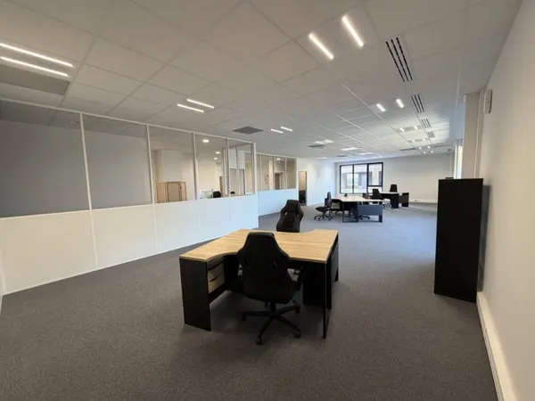 Bureaux 111 m²