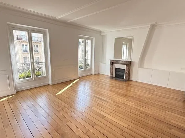 Appartement Paris 2 pièce(s) 52.93 m2