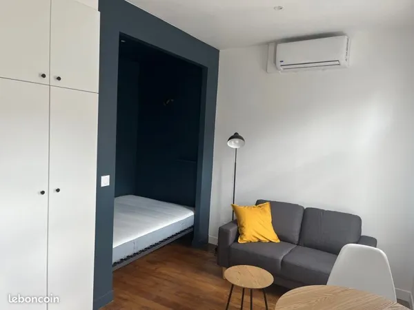 Studio meublé centre ville, sans frais d'agence, refait à neuf