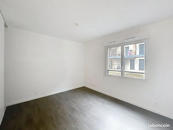 Studio 1 pièce 24 m²