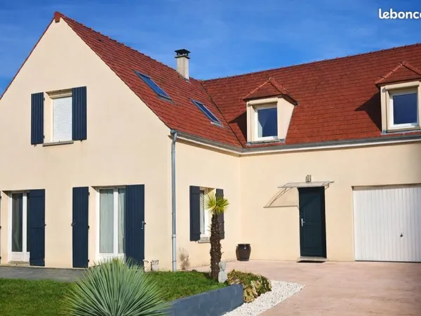 Maison familiale 200 m² - 5 chambres - Proches toutes commodités - Aucun travaux