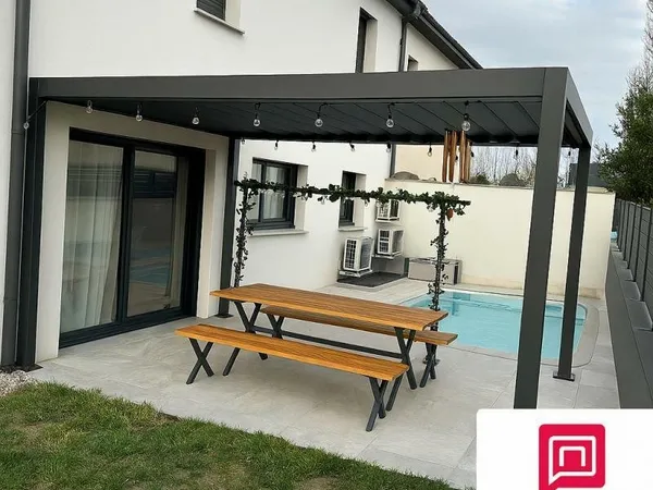 Maison Montelimar 4 CHAMBRES 269 000 EUROS HONORAIRES CHARGE VENDEUR