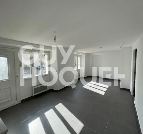 COUBERT : appartement de 2 pièces (44 m²) en location