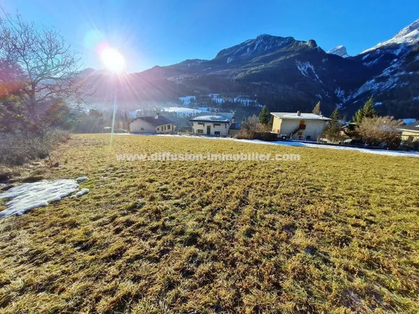 Terrain 1631 m²