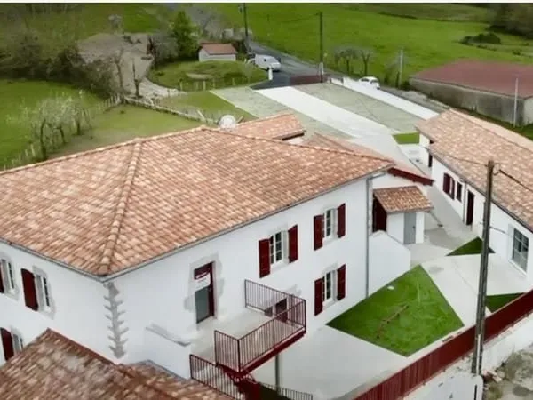 Appartement trois pièces dans ferme authentique !