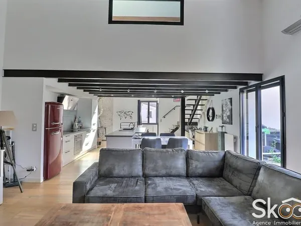 VENTE MAISON DE VILLAGE 4 PIÈCES+ TERRASSE + GARAGE CENTRE V