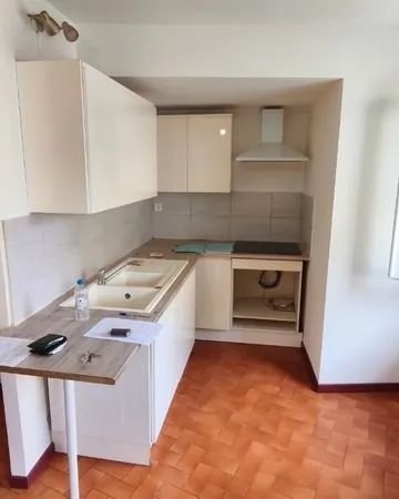 Appartement Location Turriers 2p 39m² 420€