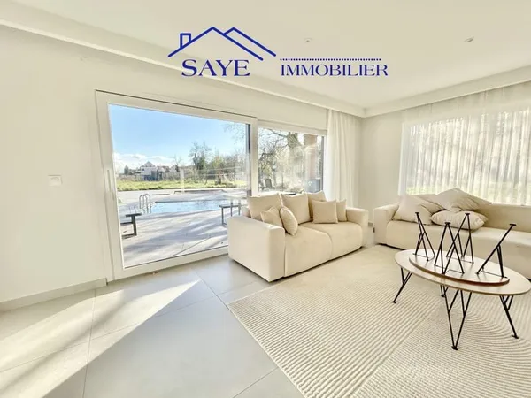 Maison Contemporaine avec piscine 150 m2 habitable sur 935 m2 de terrain à Barr