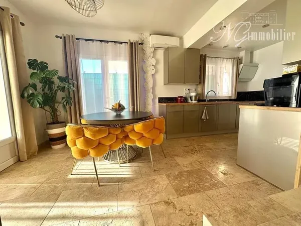 À VENDRE - Charmante maison mitoyenne à Grasse