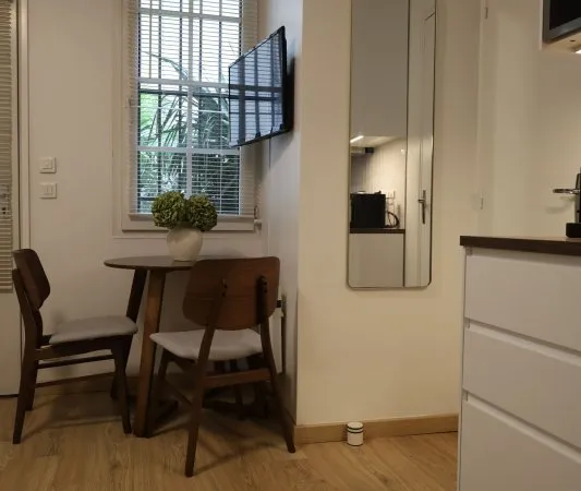 Loue studio 17m² Paris 6ème - de charme