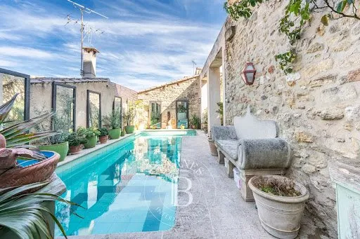 Hôtel particulier 13 pièces 715 m²