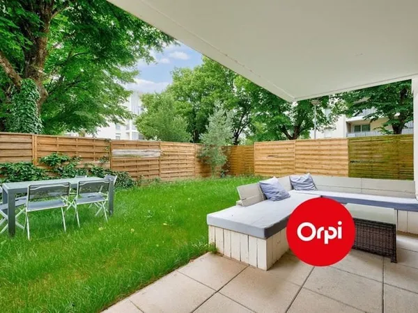 Appartement T2 À Vendre - Rez de Jardin