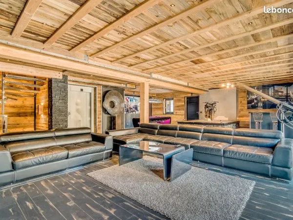 Chalet 6 pièces 387 m²