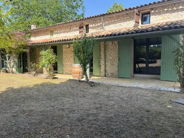Maison Fougueyrolles 7 pièce(s) 250 m2