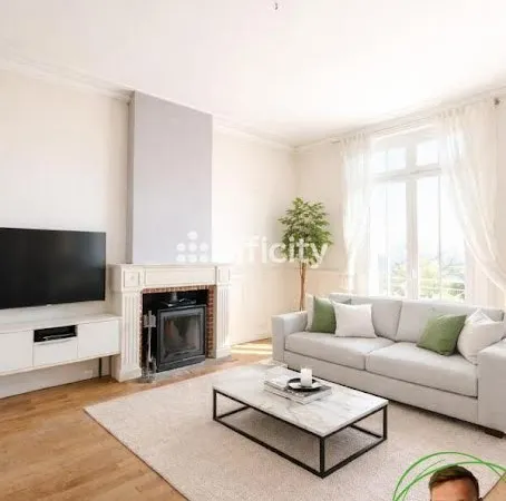 Maison 11 pièces 167 m²