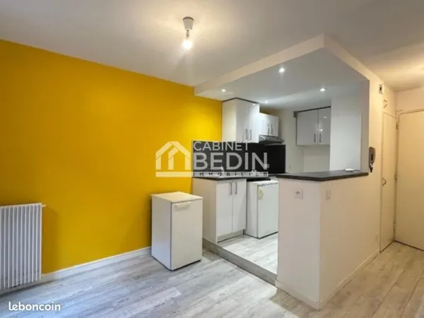 Studio 1 pièce 24 m²