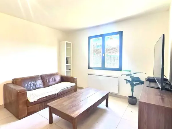 Maison Cuges Les Pins 4 pièces 103 m2 avec jardin et stationnements