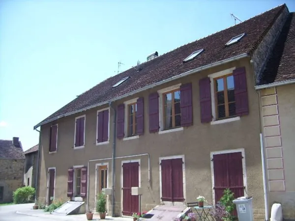 Maison 3 pièces 140 m²