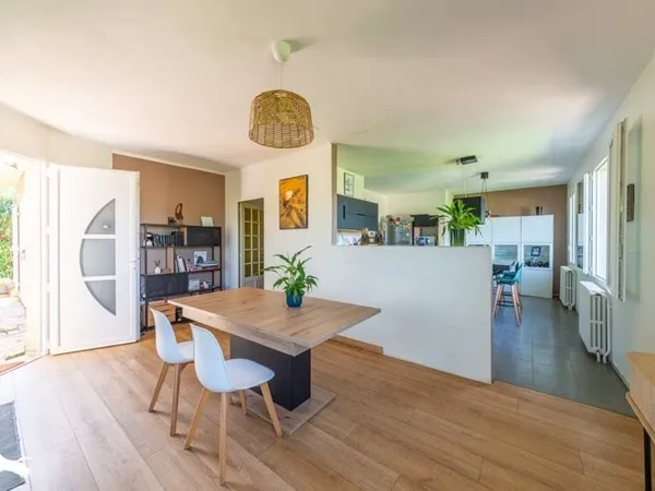 Maison 6 pièces 143 m²