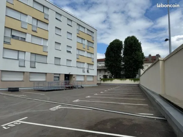 Parking/box 9 m² NANCY