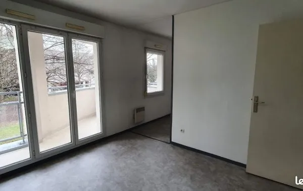 Appartement F1bis à Nancy proche hôpital central