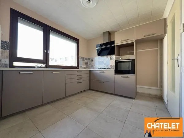 Appartement Bourg En Bresse 3 pièce(s) 63.80 m2