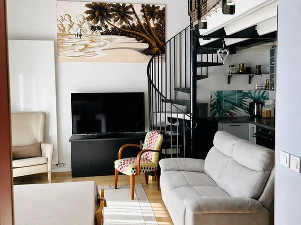 Appartement d'architecte avec terrasse, jardin et mezzanine livré en 2023
