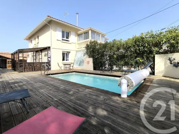 Maison 9 pièces 200 m²