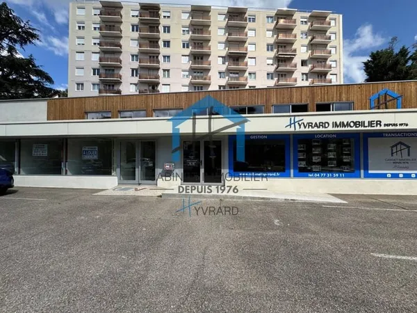 Local commercial 125 m²