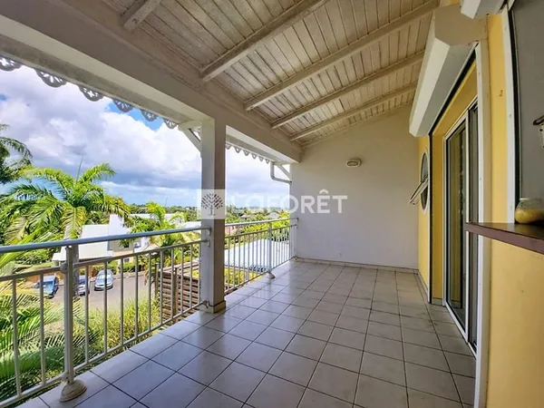 Appartement à Petit Bourg 3 pièces