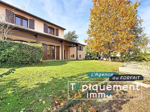 VILLA T8 187M² AVEC GARAGE 46M² SUR TERRAIN 720M²