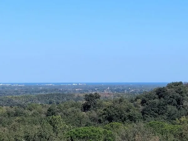 Terrain constructible avec vue sur les Albères