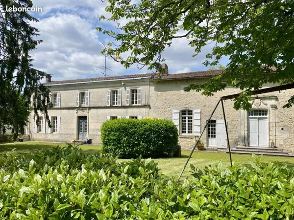 Château 13 pièces 725 m²