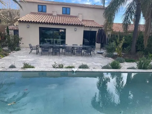 Maison de luxe 7 pièces 165 m²