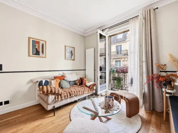 Batignolles- Appartement traversant
