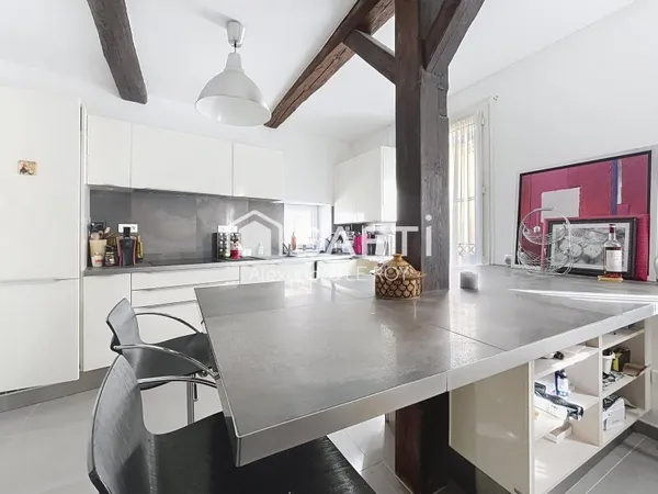 MAISON FAMILIALE SPACIEUSE !