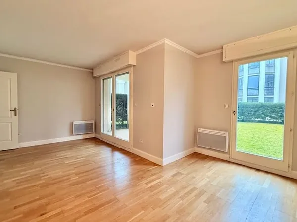 Studio 1 pièce 27 m²