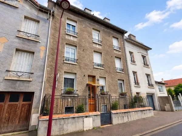 SAINT-MAX : SPACIEUX APPARTEMENT T1 BIS PROCHE DU TRAM