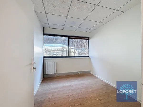 Bureaux 1 pièce 8 m²