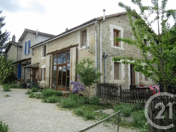 Maison 6 pièces 345 m²