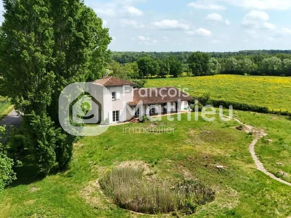 Maison 5 pièces 180 m²