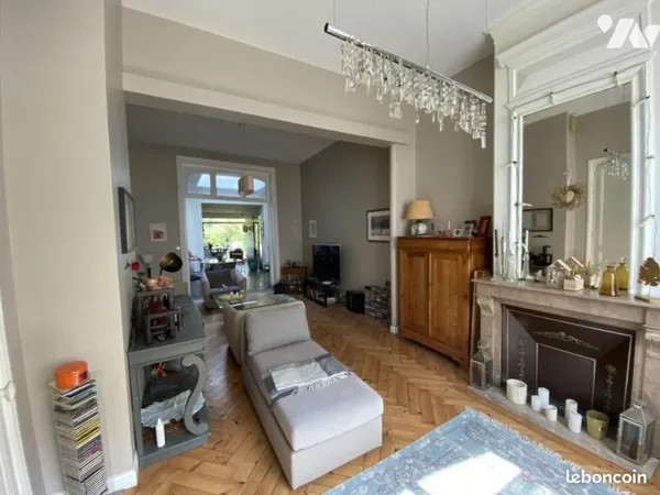Maison 6 pièces 190 m²