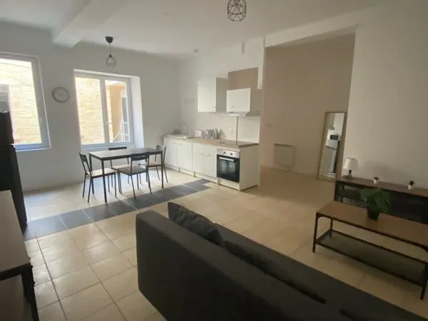 T3 duplex à louer (meublé)