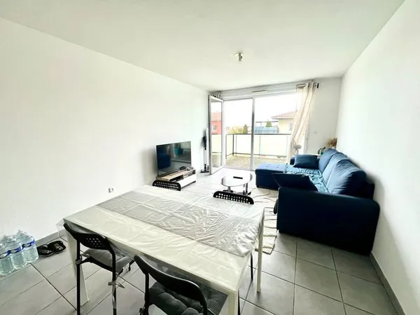 Appartement Toulouse 2 pièces 44m2 en dernier étage avec terrasse et parking